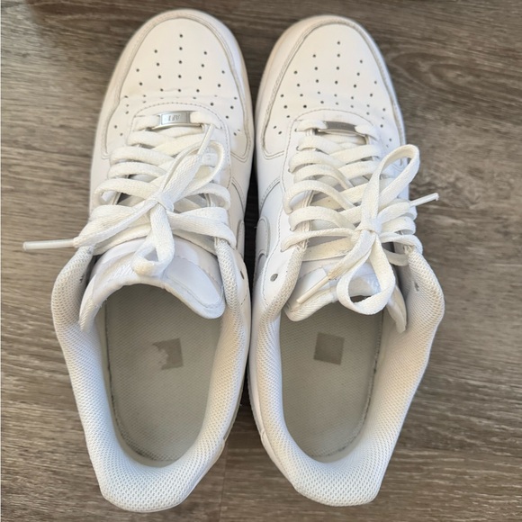 Nike Air Force 1 07’ - Picture 6 of 9